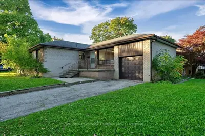 65 Glenmanor Drive Lower, Oakville, On L6k 2b3