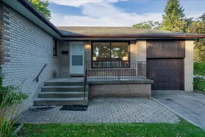 65 Glenmanor Drive Lower, Oakville, On L6k 2b3