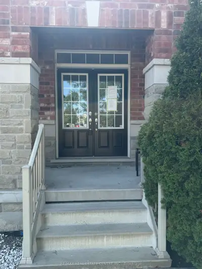 13 Oswald Road, Brampton, On L6p 0v9