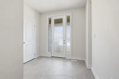 32 Bermondsey Way, Brampton, On L6y 6k9