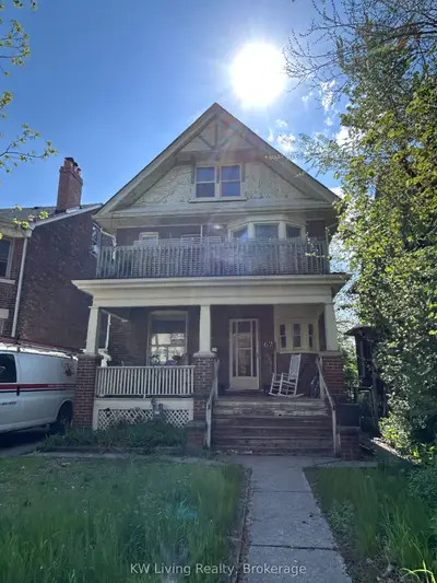 62 Indian Road Crescent, Toronto, On M6p 2g1