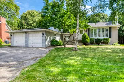 2096 Salvator Boulevard, Oakville, On L6l 1n1