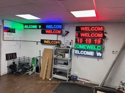 7050 Bramalea Road 28, Mississauga, On L5s 1t1