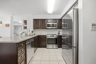 335 Rathburn Road W 707, Mississauga, On L5b 0c8