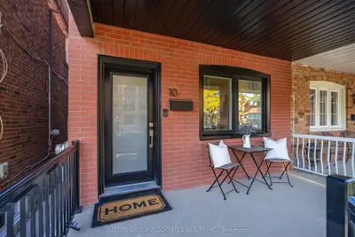 10 Innes Avenue, Toronto, On M6e 1m8