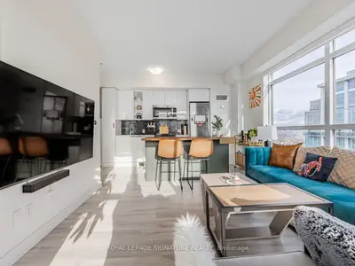 251 Manitoba Street 2704, Toronto, On M8y 0c7