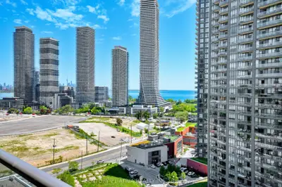 88 Park Lawn Road 1806, Toronto, On M8y 0b5
