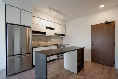 4065 Confederation Parkway 409, Mississauga, On L5b 0l4