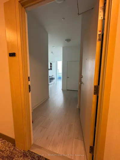 260 Malta Avenue 2612, Brampton, On L6y 6l7