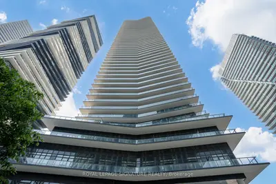 38 Annie Craig Drive 4210, Toronto, On M8v 0g9