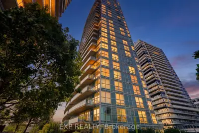 155 Legion Road N 813, Toronto, On M8y 0a7