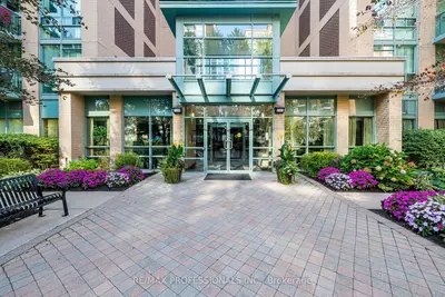 7 Michael Power Place 101, Toronto, On M9a 0a4