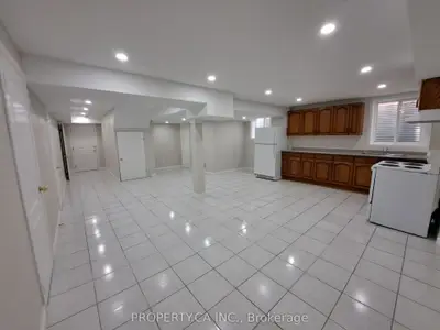 135 Sunny Meadow Boulevard Bsmt, Brampton, On L6r 2h8