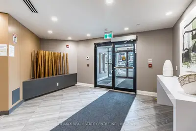 128 Grovewood Common 330, Oakville, On L6h 0x3