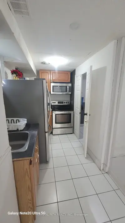 3308 Martins Pine Crescent Basement, Mississauga, On L5l 1g4