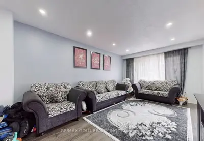 7033 Netherbrae Road 8, Mississauga, On L4t 2w2