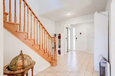 4379 Radisson Crescent, Mississauga, On L5m 4c4
