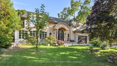 1286 Cambridge Drive, Oakville, On L6j 1s1