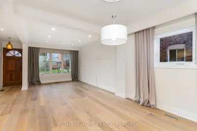 147 Ascot Avenue, Toronto, On M6e 1g5