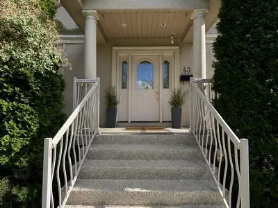 43 Riverlea Drive, Toronto, On M9p 2b1