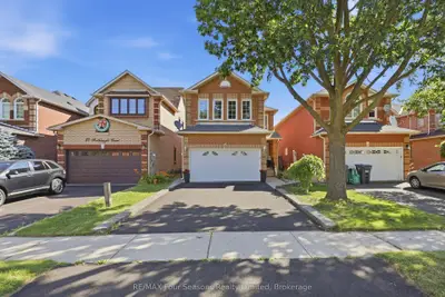 32 Faithknight Court, Brampton, On L7a 1h9