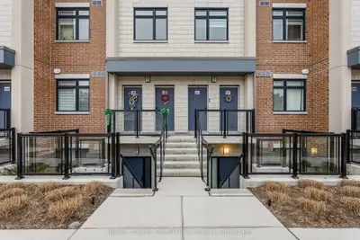 1062 Douglas Mccurdy Common 227, Mississauga, On L5g 0c6