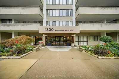 1300 Mississauga Valley Boulevard 511, Mississauga, On L5a 3s8
