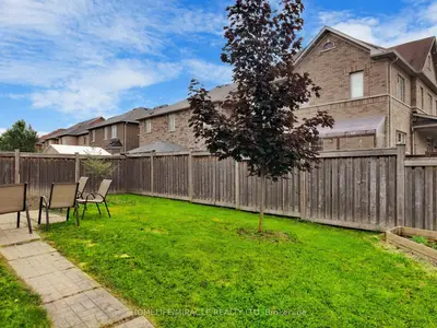 63 Sleightholme Crescent Upper, Brampton, On L6p 3e7