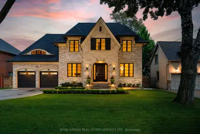 57 Meadowbank Road, Toronto, On M9b 5c7