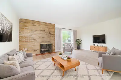 5 Cromarty Drive, Toronto, On M9w 2r5