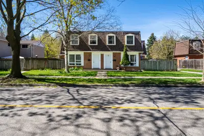 648-654 Francis Road S, Burlington, On L7t 3x7