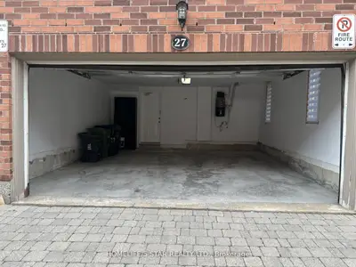 375 Cook Road 27, Toronto, On M3j 3t6