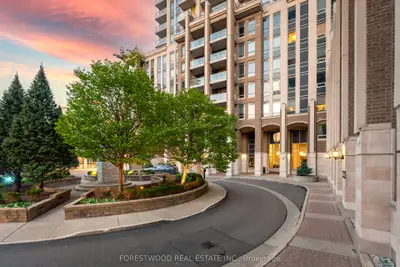 388 Prince Of Wales Drive 3606, Mississauga, On L5b 0a1