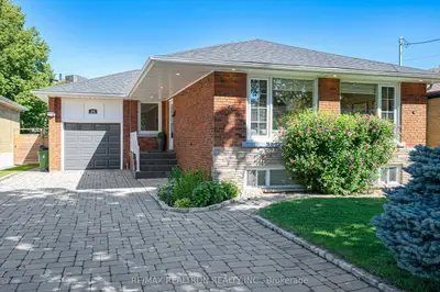 44 Fenley Drive, Toronto, On M9r 1m6