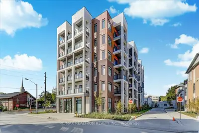 160 Canon Jackson Drive 606, Toronto, On M6m 0b6