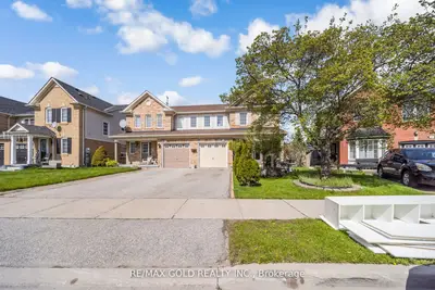 70 Sweetwood Circle, Brampton, On L7a 2x7
