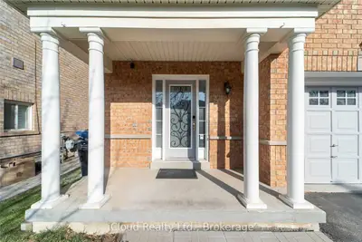 27 Hollingsworth Circle, Brampton, On L7a 0j7