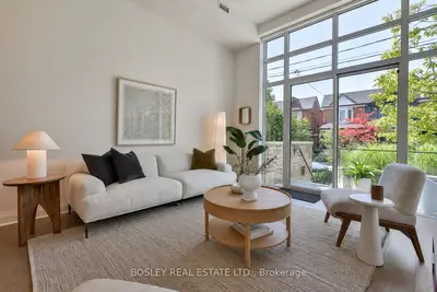 245 Perth Avenue 102, Toronto, On M6p 3x9