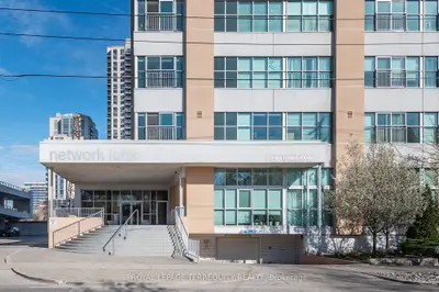 2 Fieldway Road 707, Toronto, On M8z 0b9
