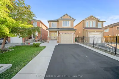 24 Alberta Terrace, Brampton, On L6r 2h8
