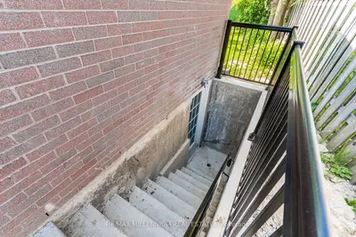 156 Folkstone Crescent, Brampton, On L6t 3m5