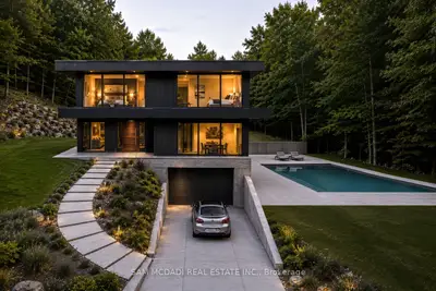 1470 Pinetree Crescent, Mississauga, On L5g 2s8