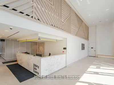 36 Zorra Street 1303, Toronto, On M8z 4z7