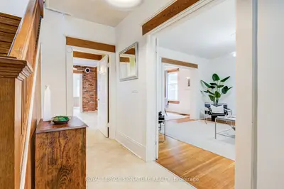 22 Peel Avenue, Brampton, On L6w 1x2