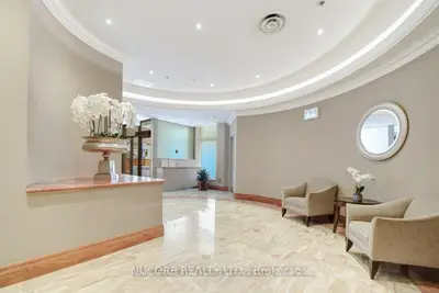 935 Royal York Road 305, Toronto, On M8y 4h1