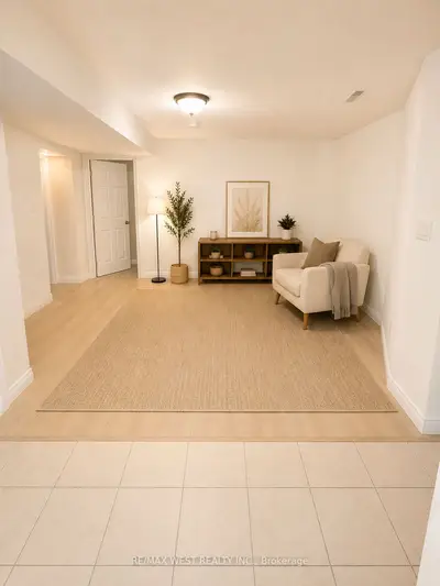 7 Waltham Drive Lower Level B, Toronto, On M9v 1s6