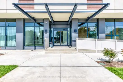 4000 Eglinton Avenue W 210, Toronto, On M9a 4m2