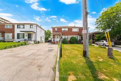 43 Donofree Road, Toronto, On M6l 2p4