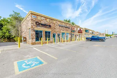 143 Clarence Street, Unit 16 Street 16, Brampton, On L6w 1t2