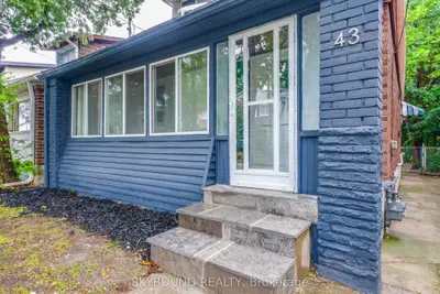 43 Craydon Avenue, Toronto, On M6m 2c8